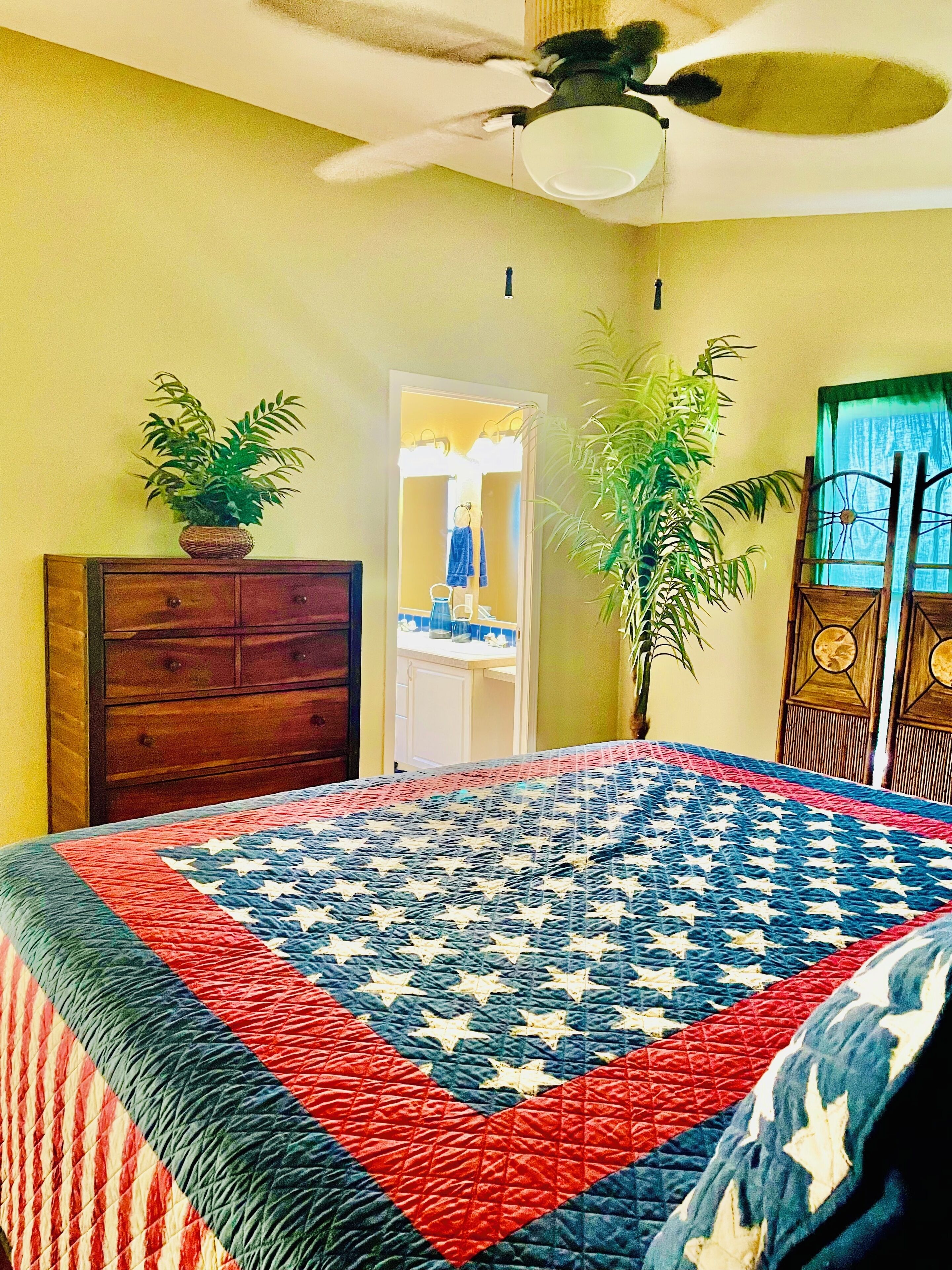 3 slaapkamers, reisbedje, wifi, beddengoed