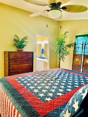 3 makuuhuonetta, vauvan matkasänky, Wi-Fi, vuodevaatteet