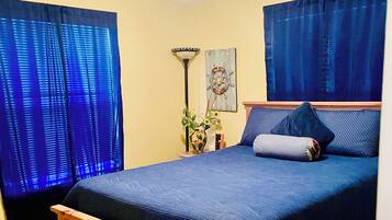 3 bedrooms, travel crib, WiFi, bed sheets