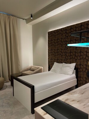 1 chambre, fer et planche à repasser, accès au Wi-Fi (inclus)