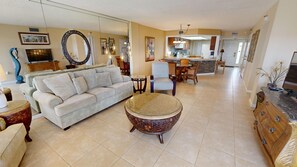 Apartment, 2 Schlafzimmer | Wohnbereich