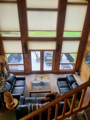 Interior - Beautiful Lodge for Weddings, Reunions, Events or Family Gatherings. Sleeps 25+ (Redfield)