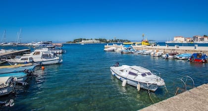 Apartment Riva Parenzo