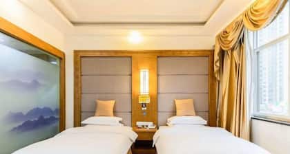 QuJing TianLong Hotel