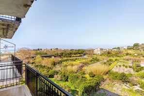 Property grounds - Triple in B&B Stars - Close to the Sea and Absolute Relaxation (Sangineto)