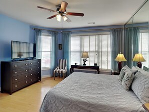 3 bedrooms, iron/ironing board, Internet, bed sheets
