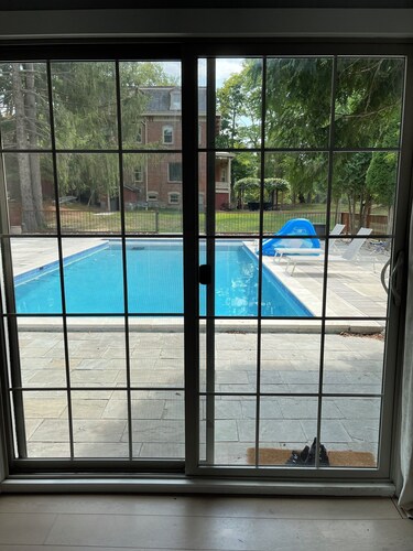 Pool house on a park-like estate, Pet friendly, 7 min to LegoLand. 