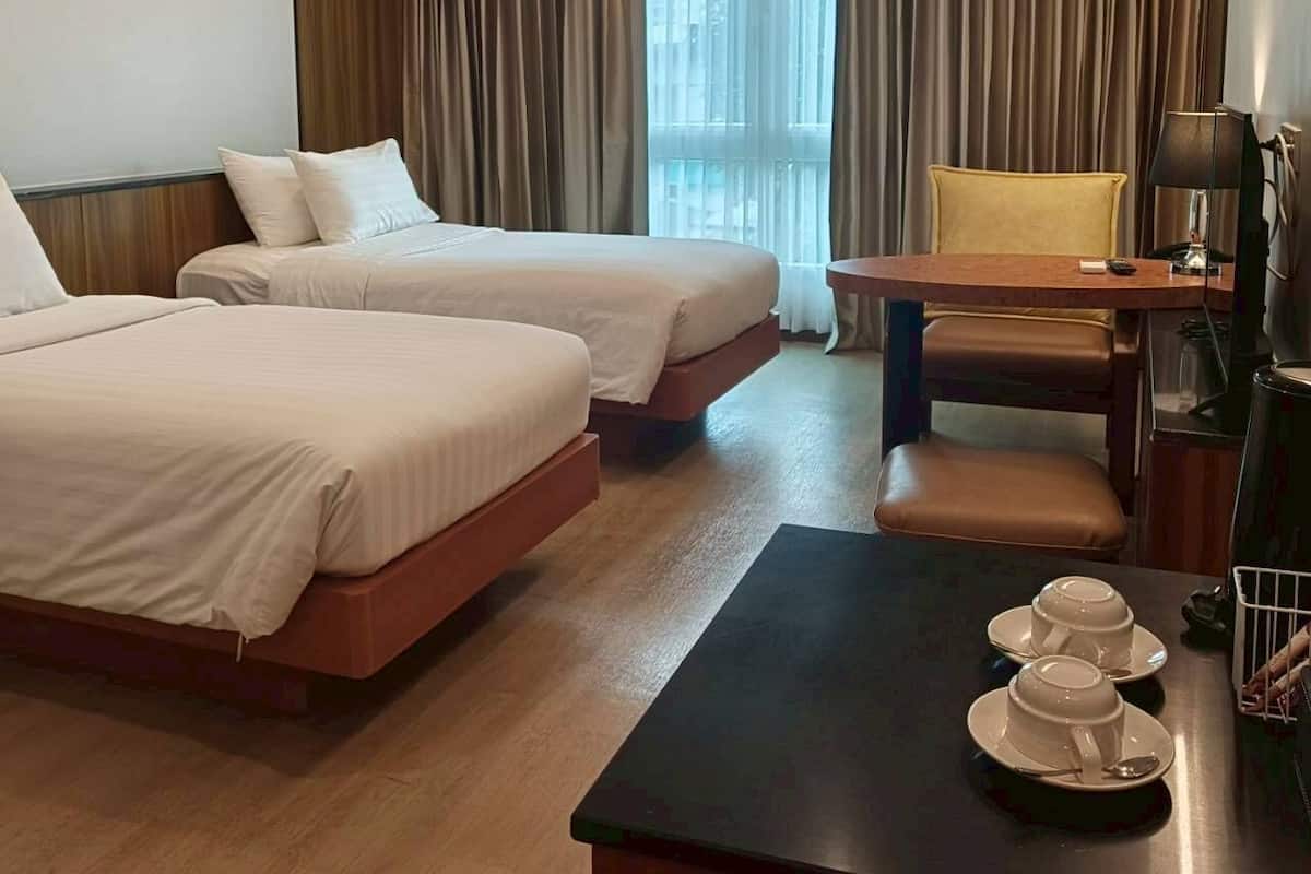 Superior Twin Room | 1 bedroom, premium bedding, individually decorated, desk