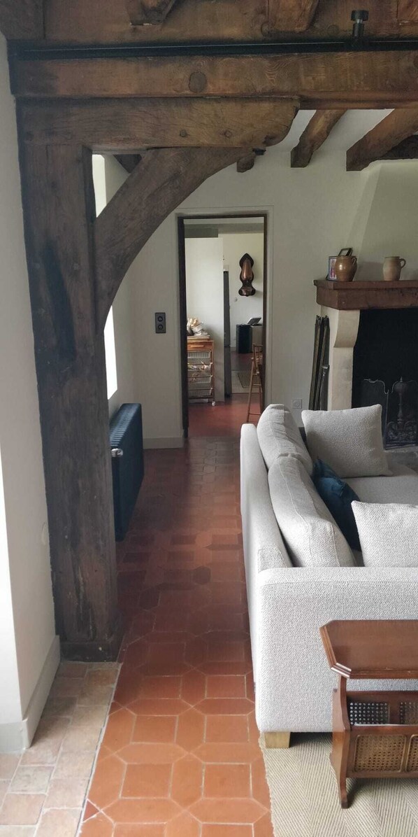 المنشأة من الداخل