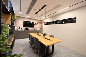 Interior - Homeinn · neo (Beijing Ping'anli Subway Station) (Beijing)