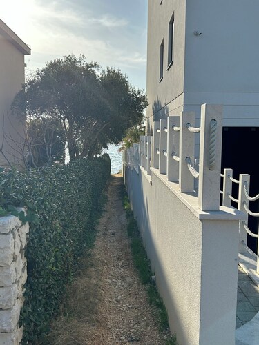 New,modern 3 bedroom apartment in Bibinje,50 meters from the beach