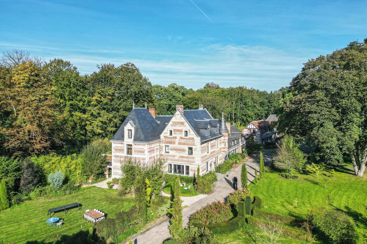Grand villa | 4 slaapkamers, een kluis op de kamer, individueel gedecoreerd