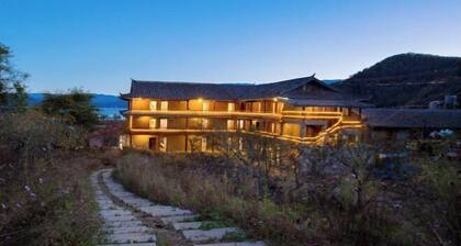 Theme Lovertree Holiday House