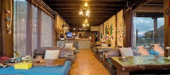 Theme Lovertree Holiday House