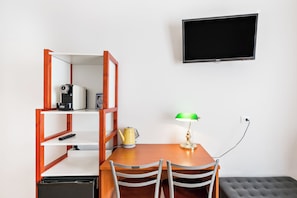 Soundproofing, free cots/infant beds, free WiFi, bed sheets