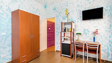Soundproofing, free cribs/infant beds, free WiFi, bed sheets
