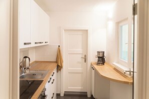 Private kitchen - Modernes Altstadt Apartment (Bad Belzig)