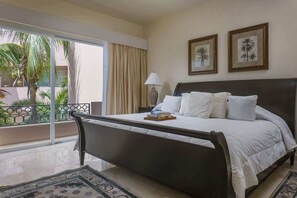 1 bedroom, iron/ironing board, WiFi, bed sheets - Marina & Villas: Puerto Aventuras Apartamento (Puerto Aventuras)