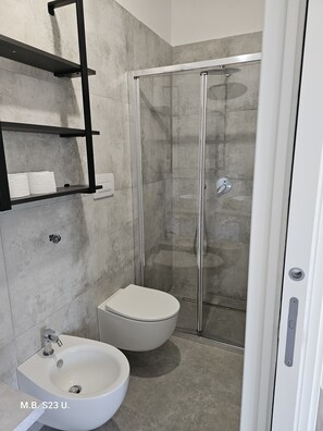Hair dryer, bidet, towels, toilet paper - 3 Bedroom Villa in Carovigno (Carovigno)