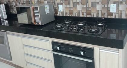 Comfort and Style White Queen I