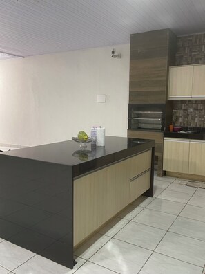 Interior - Comfort and Style White Queen I (Cuiabá)