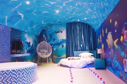 Love Me Couples' Theme Hotel