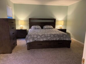 4 bedrooms, WiFi, bed sheets