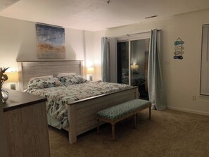 4 bedrooms, WiFi, bed sheets - Spacious 4 bedroom townhouse only 3 miles from bethany beach! Free pool access (Millville)