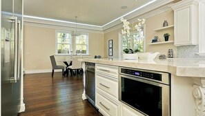 Microwave, oven, stovetop, dishwasher - Stunning Sherman Oaks Home minutes from all LA has to offer. Pool Oasis! (Los Angeles)