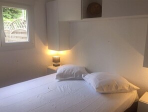 3 bedrooms, desk, travel cot, free WiFi - Maison au Cap D'agde 4/6 Personnes, Proche Plage et Port (Agde)