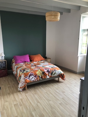 2 chambres, bureau, fer et planche à repasser, Wi-Fi gratuit