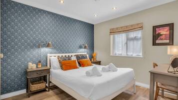 2 quartos, ferros/tábuas de passar roupa, Wi-Fi de cortesia