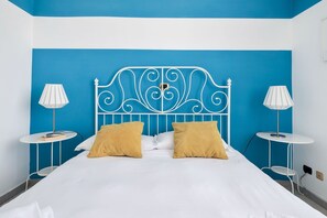2 bedrooms, iron/ironing board, travel cot, free WiFi