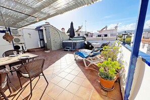 تناول الطعام بالخارج