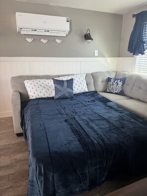 2 slaapkamers, een strijkplank/strijkijzer, reisbedje, gratis wifi