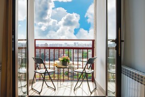 标准公寓, 阳台, 城市景观 | 城市景观
