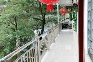 Property grounds - Ningguo Annan Sichuan-Tibet Line Fengbanzhan (Ningguo)