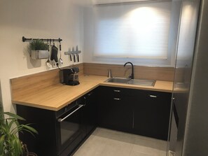 微波炉、烤箱、炉灶、洗碗机