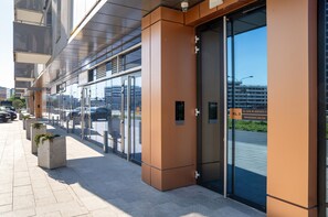 Exterior - Parking & Balkon Rzeszów by Renters (Rzeszów)