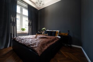 1 chambre, fer et planche à repasser, Wi-Fi gratuit, draps fournis