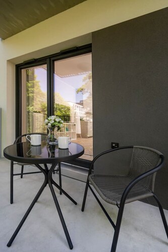 Łódź Fabryczna Apt - Parking, Workspace, Balcony - by Rentujemy