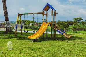 Children’s play area – outdoor