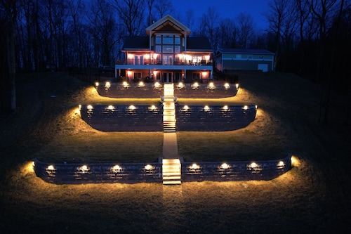 Luxury Mountain Home near Lake Raystown