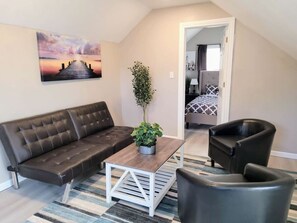 TV connectée, cheminée, espaces bureaux