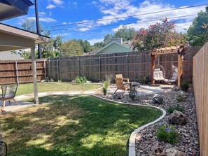 Property grounds - BoHo Style Balance - Live/Work. Pet Friendly. Located in Quiet/Safe Neighborhood (New Braunfels)