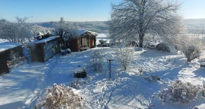 Ferienwohnung im Südlichen Westerwald, Barrierefrei, mit Terrasse, Garten, Sauna