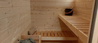 Ferienwohnung im Südlichen Westerwald, Barrierefrei, mit Terrasse, Garten, Sauna