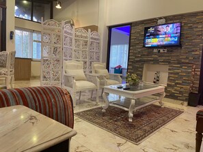 Living area - Luxsugero Penthouse Kaichidham (Nainital)