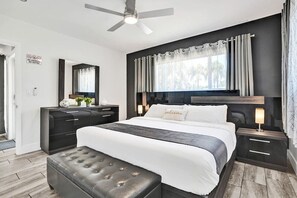 3 Schlafzimmer, Schreibtisch, Bügeleisen/Bügelbrett, Reisekinderbett