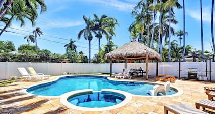 Seaside Oasis in Hollywood Lakes near the Beach